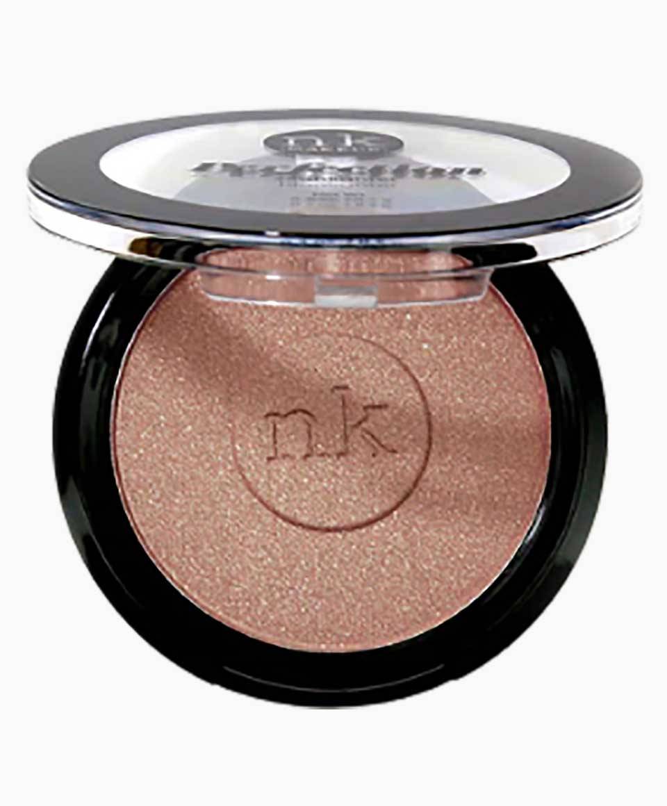 NICKA K NEWYORK NK Perfection Highlighter NKM07 Cleopatra face makeup with shimmering highlight for radiant skin.
