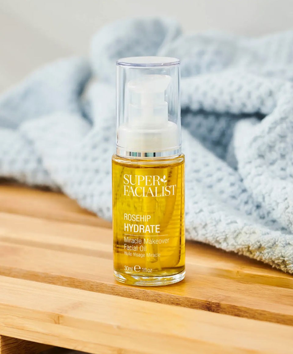Super Facialist Rosehip Hydrate Miracle Makeover Facial Oil