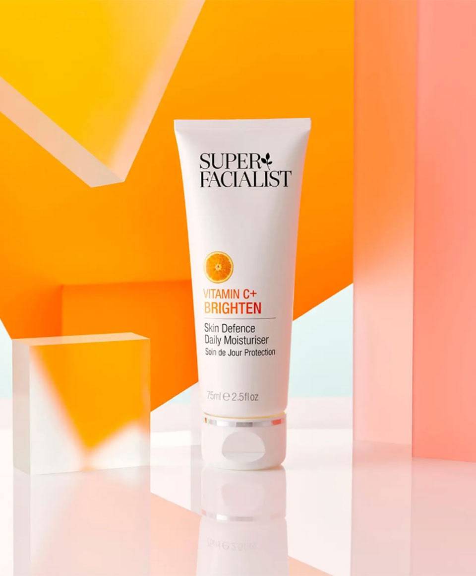 Super Facialist Vitamin C Brighten Skin Defence Daily Moisturiser