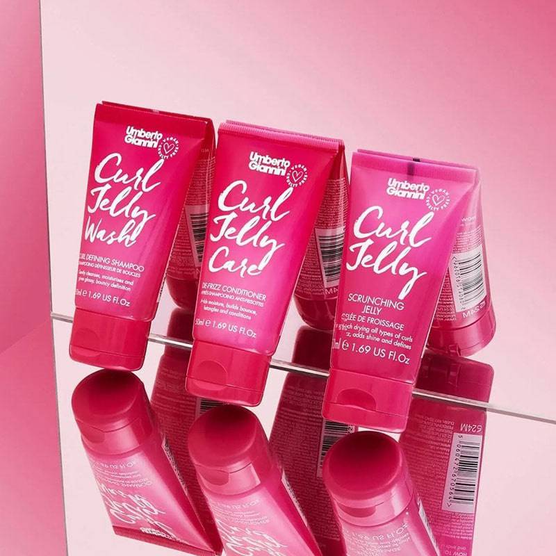 Umberto Giannini Curl Starter Kit haircare giftset with curling creams, mousses, and styling products for defined curls.