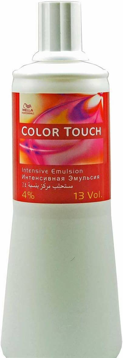 Wella Color Touch Intensive Emulsion 13 Vol for hair coloring and bleaching, in a smooth, creamy consistency.
