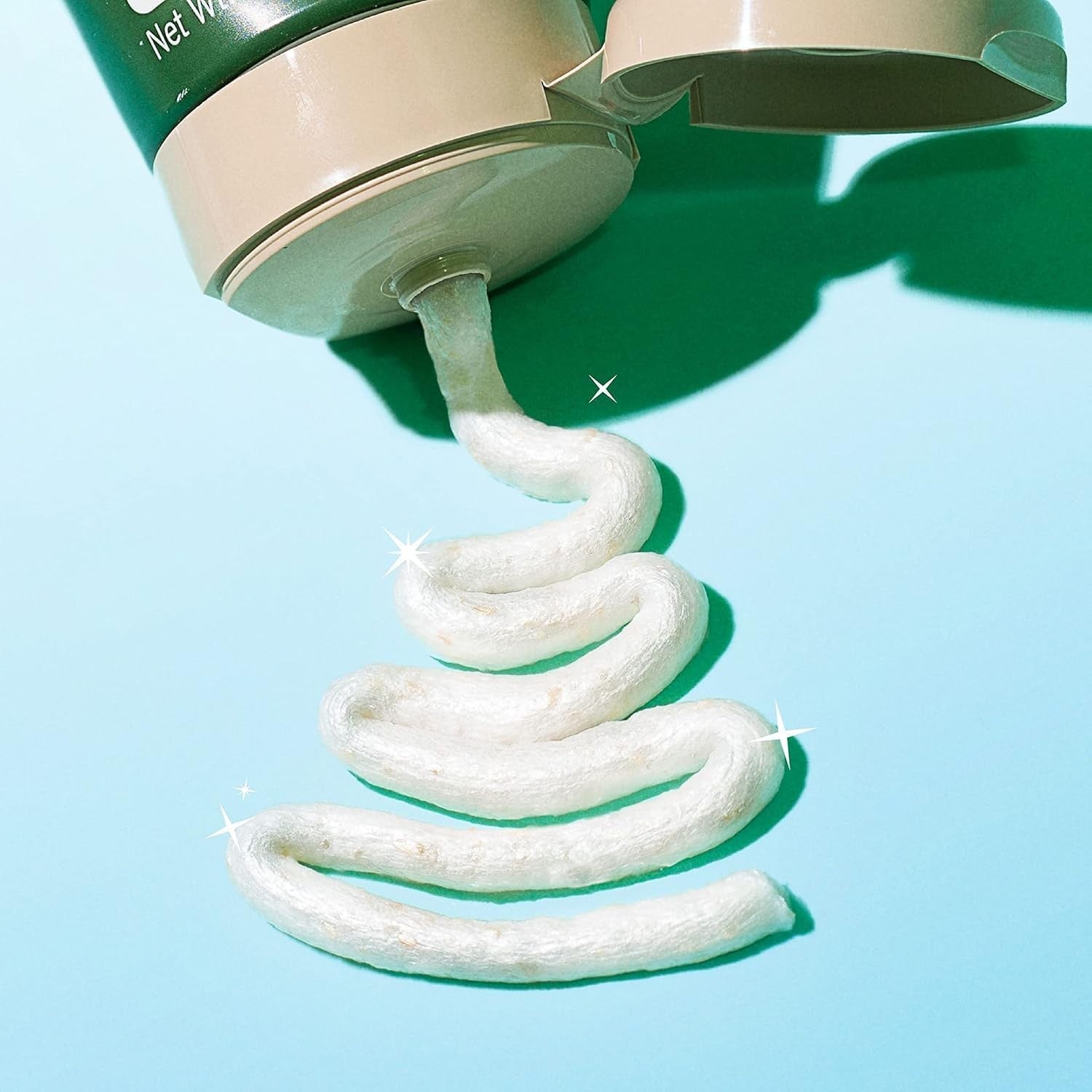 Bioré Daily Detox Organic Cannabis Sativa Exfoliator