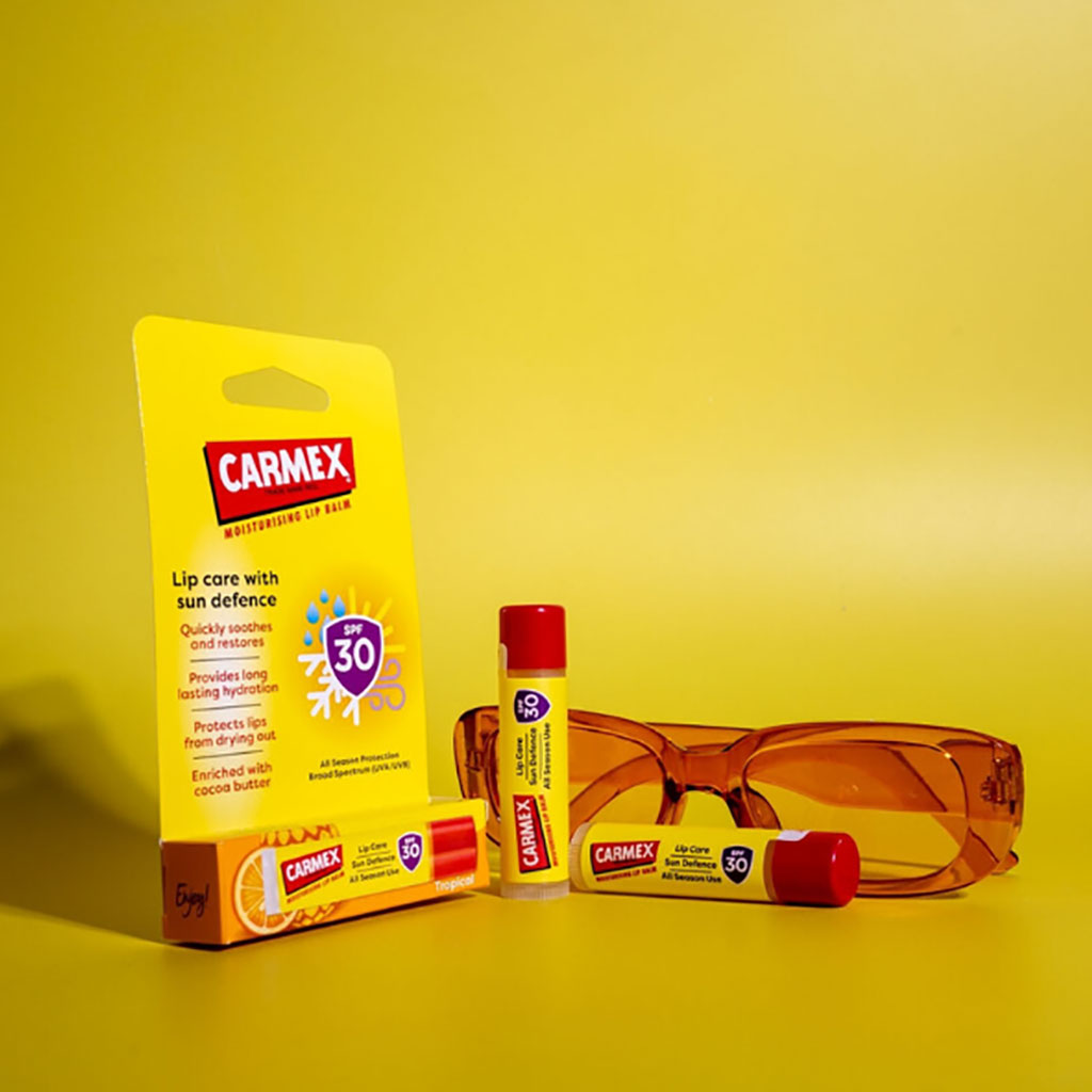 Carmex Moisturising Lip Balm Tube Tropical