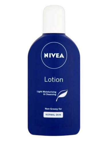 Nivea Light Moisturising And Cleansing Body Lotion For Normal Skin