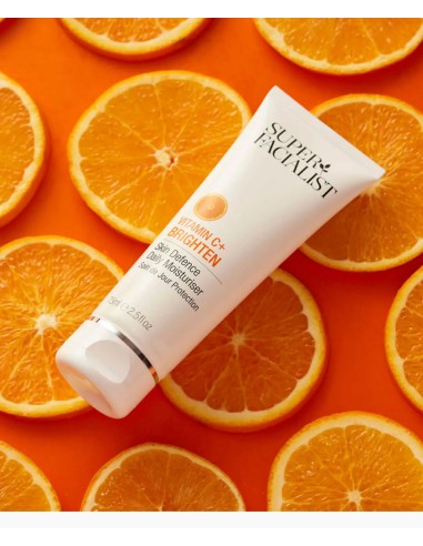 Super Facialist Vitamin C Brighten Skin Defence Daily Moisturiser Super Facialist Vitamin C Brighten Skin Defence Daily Moisturiser