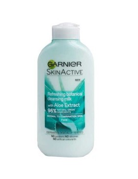 Skin Active Refreshing Botanical Cleansing Milk With Aloe Extract