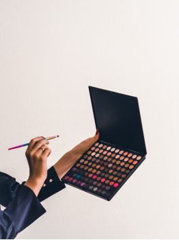 Autumn & Winter Makeup Trends