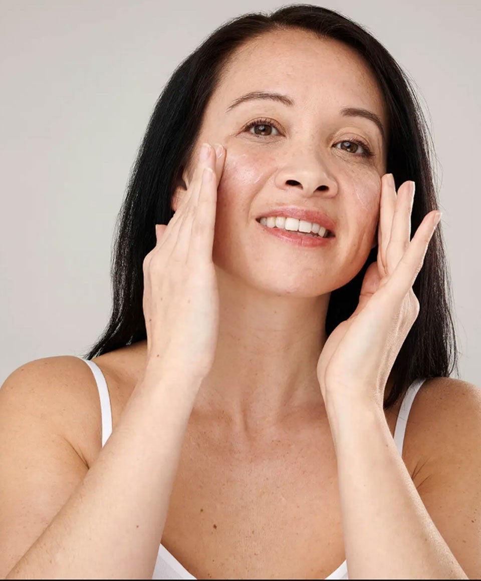 Super Facialist Vitamin C Brighten Skin Defence Daily Moisturiser