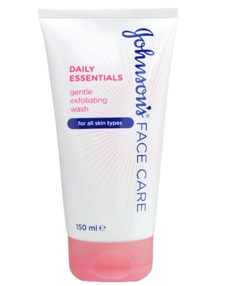 Johnson And Johnson Face Care Daily Essentials Gentle Exfoliating Wash