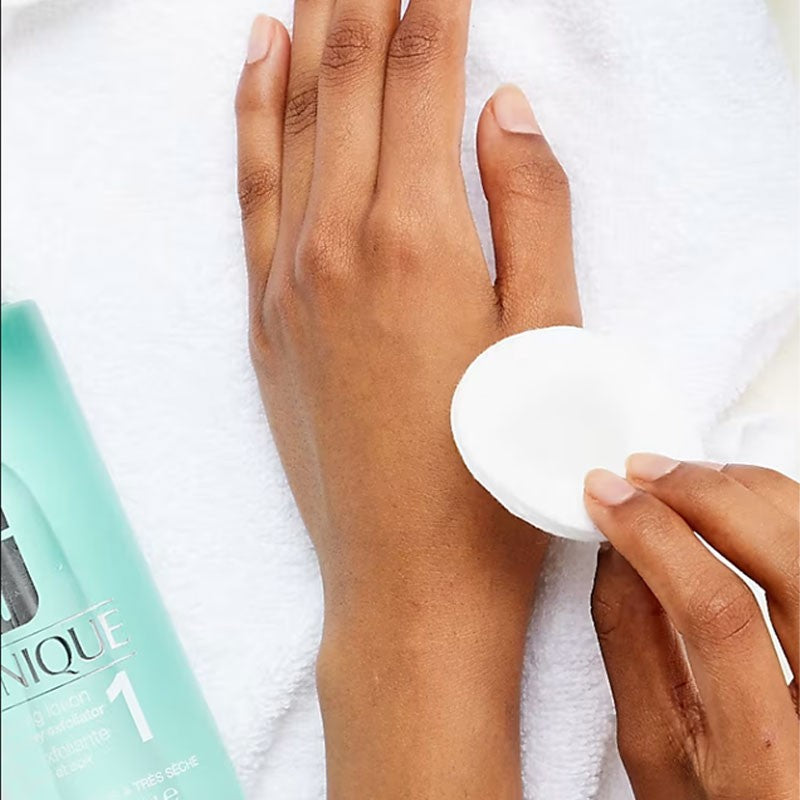 Clinique Clarifying Lotion 1