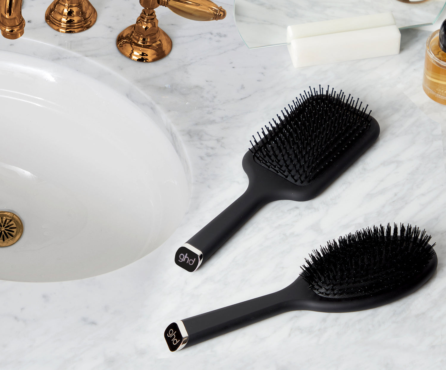 GHD The All Rounder Paddle Brush