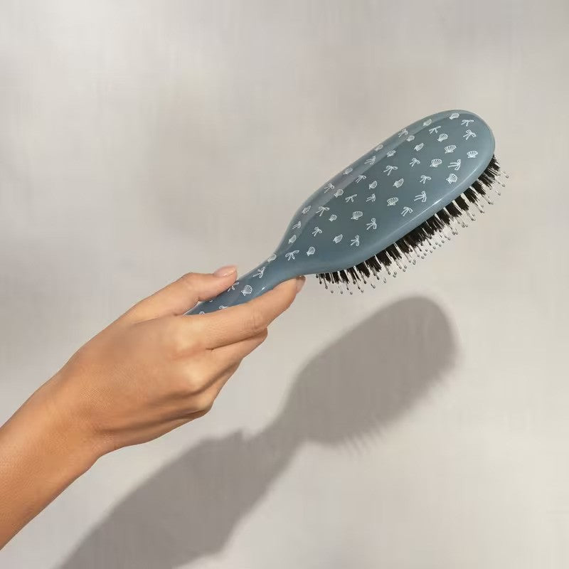 Kitsch Shine Boosting Smooth And Polish Brush Coastal Blue Print
