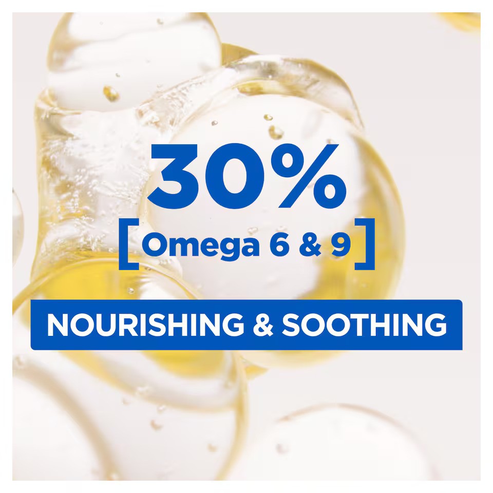 Mixa Stretch Mark Oil in 100ml bottle, targeted skin solution for reducing stretch marks, with natural ingredients and smooth texture.