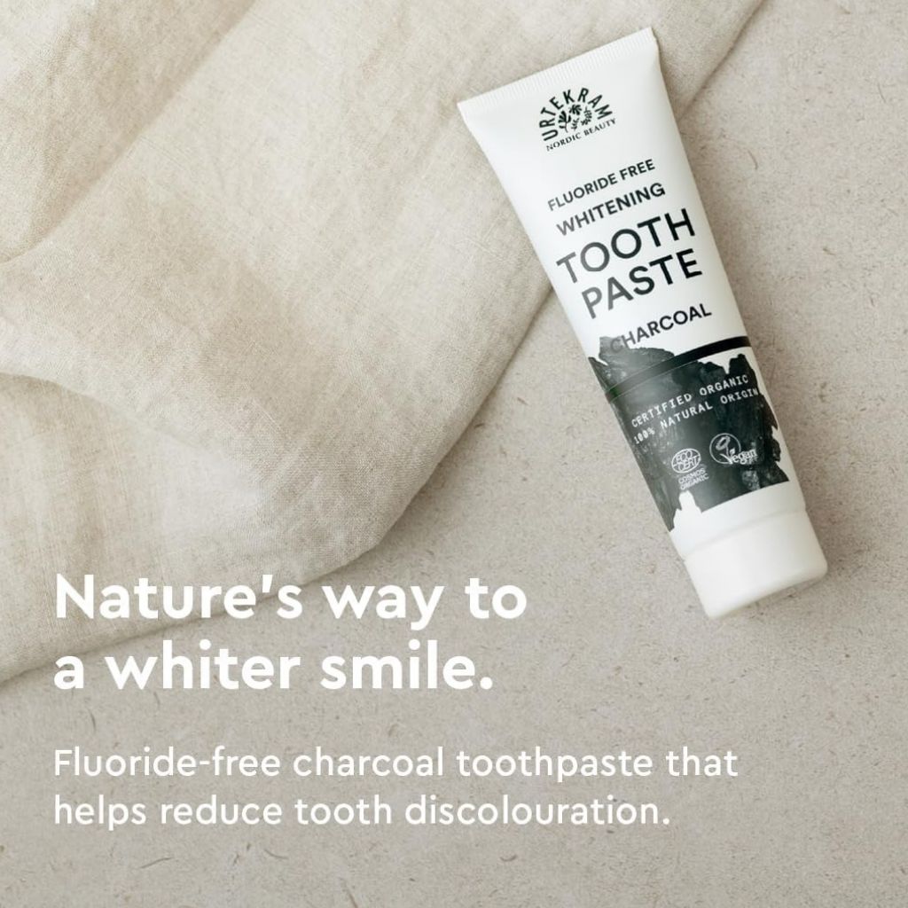 Urtekram  Fluoride Free Charcoal Whitening Tooth Paste