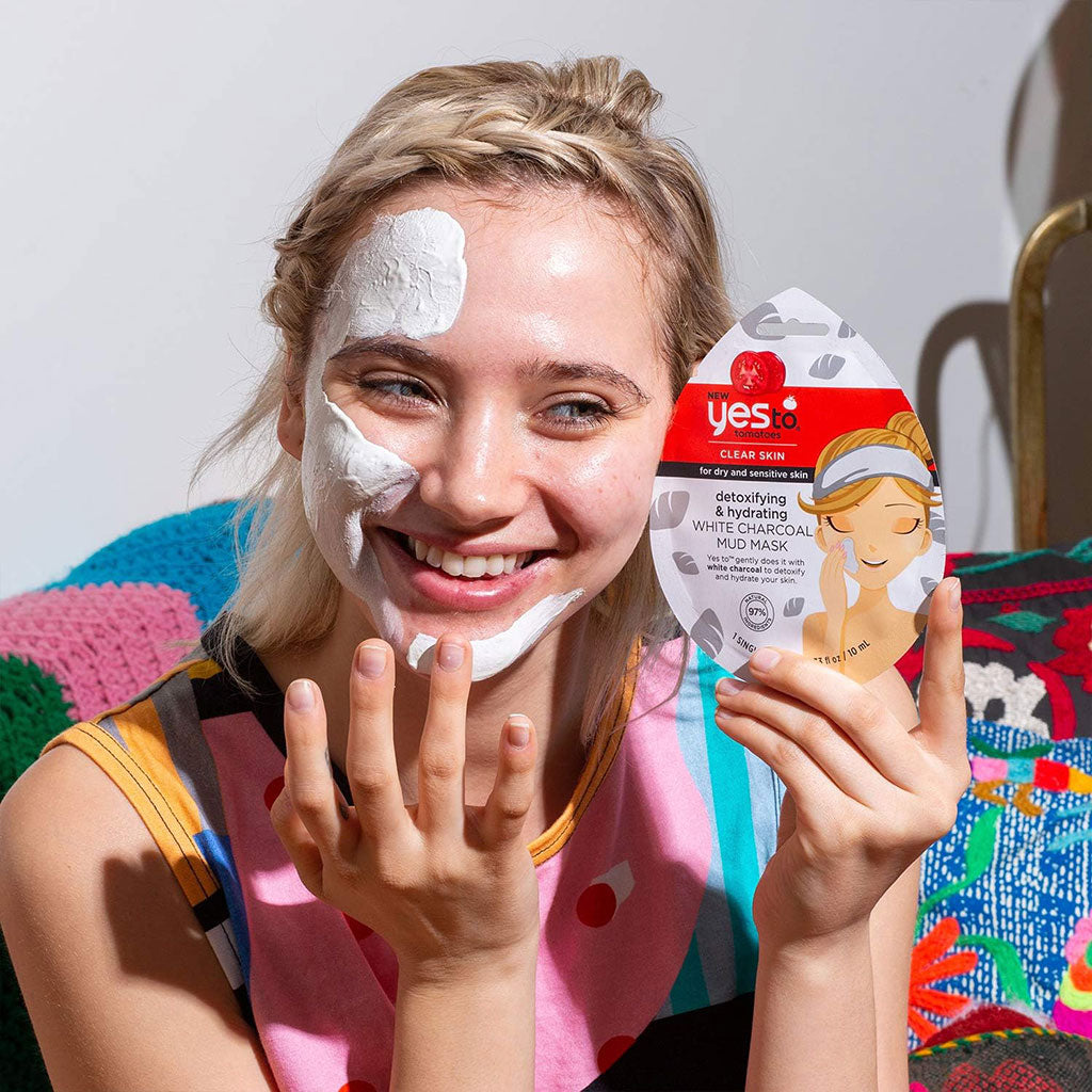 Yes To Tomatoes Detoxifying And Hydrating White Charcoal Mud Mask