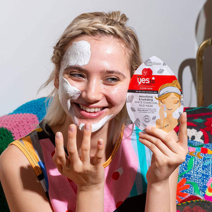 Yes To Tomatoes Detoxifying And Hydrating White Charcoal Mud Mask